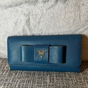 376. Prada Saffiano Bow Wallet